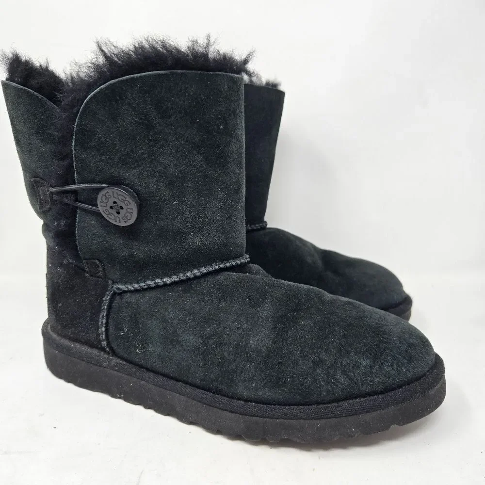 UGG Bailey Button II Winter Boots Womens‎ Size 5 Black Leather Sheepskin 5803